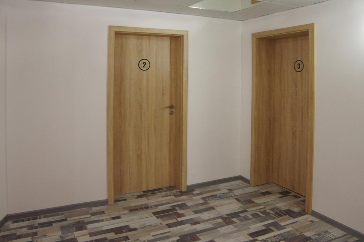 Стаи За Гости "Централ" Фамилни Стаи & Апартаменти Gabrovo Bagian luar foto